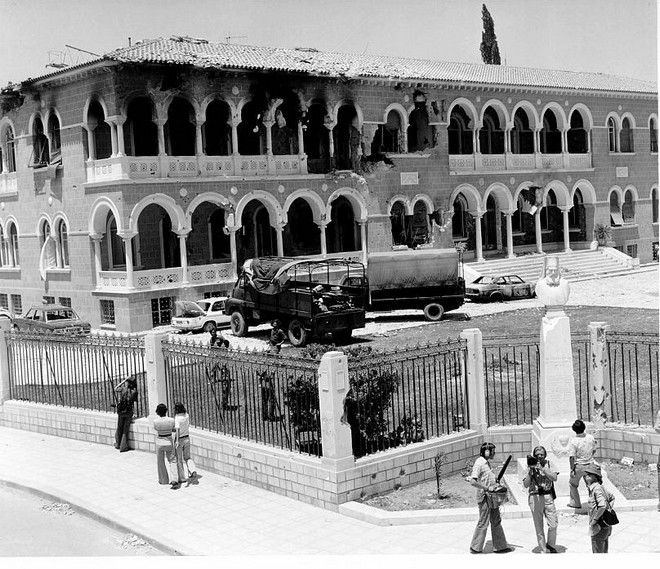 15 Ιουλίου 1974: Η μέρα που πρόδωσε την Κύπρο – Το πραξικόπημα που άνοιξε τον δρόμο στην τουρκική εισβολή
