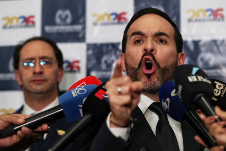 Κολομβία: Νέα εποχή σκληρής καταστολής – Ο νέος πρόεδρος κηρύσσει πόλεμο στα καρτέλ με τη στήριξη Τραμπ